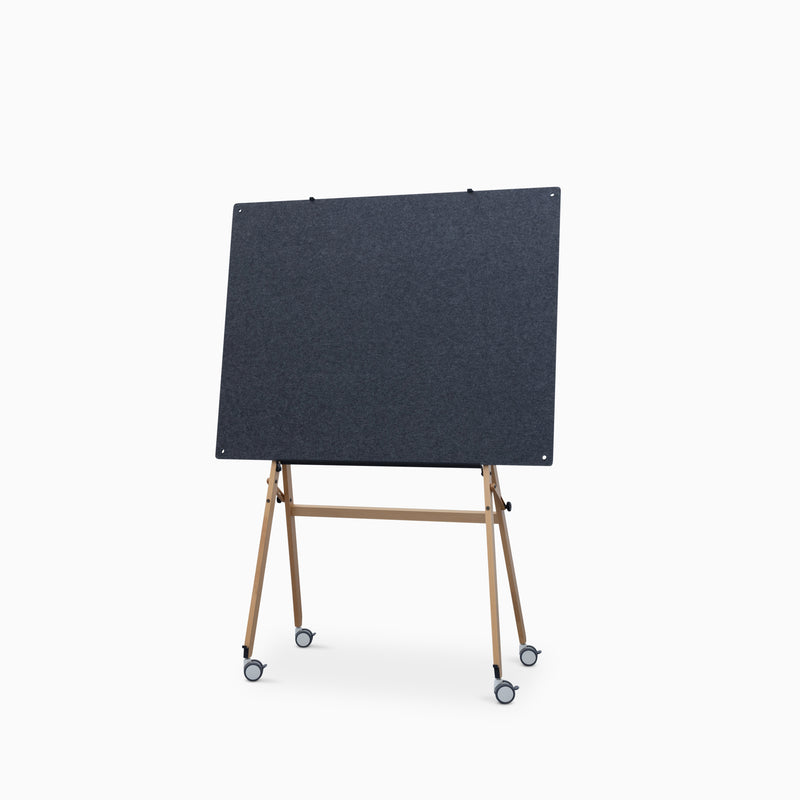 Easel